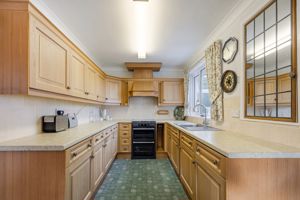 Photo 25- click for photo gallery